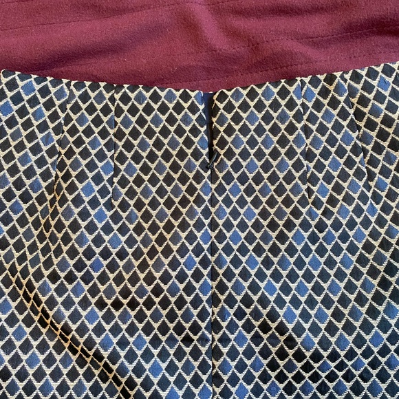 LOFT Black and Tan Patterned Mini Skirt - Picture 4 of 9